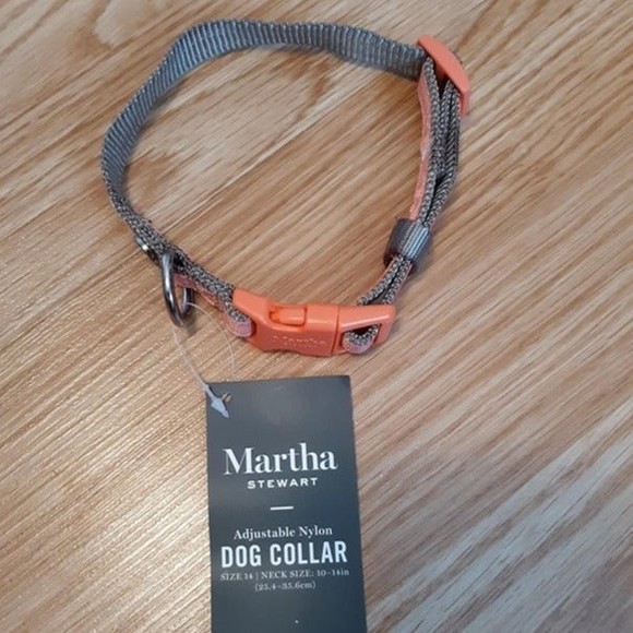 Martha Stewart Adjustable Nylon Dog Collar Size 14 Neck size 10-14" Coral Small - Picture 3 of 4